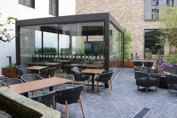 Apfelblüte Pavilion Holiday Inn Osnabrück Renson Lamellendach